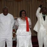 president mahama praying1